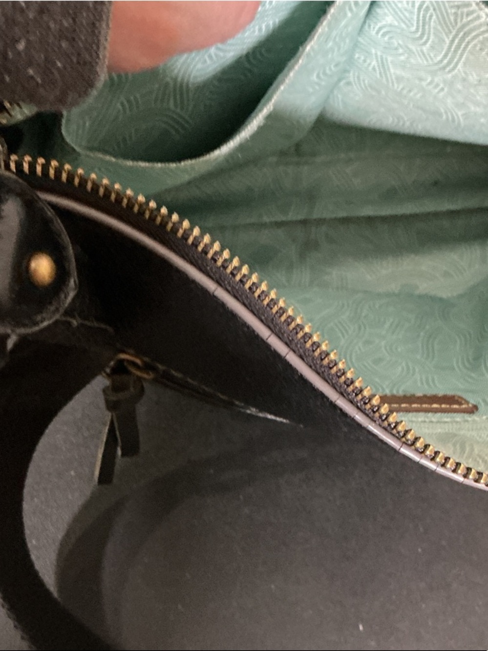 The Sak Black Pebbled Leather Crossbody Bag Brass Hardware Everyday Minimalist - Picture 10 of 12